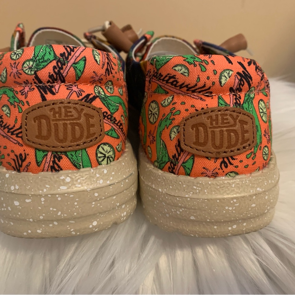 HEY DUDE Wendy Margaritaville colorful casual slip on loafers ladies size 6 NWOT - Picture 3 of 12
